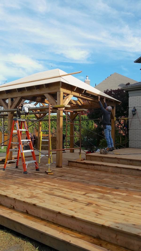 Rénovation de patio Québec ǀ Patio en bois ǀ Mage Construction