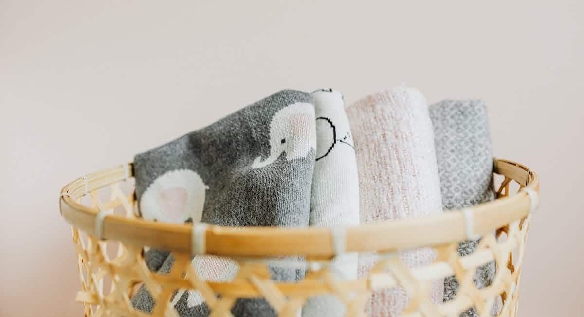 How To Sanitize Laundry Without Bleach The Maids