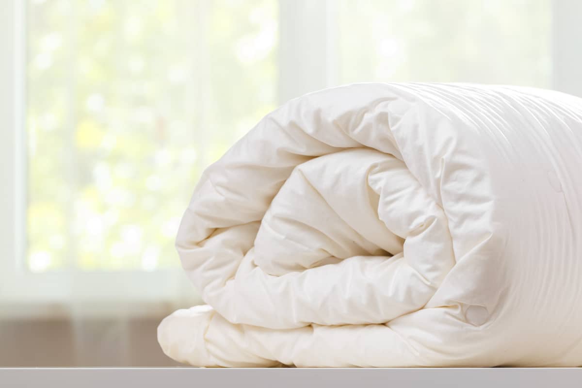 How To Wash a Comforter The Best Way To Clean a Comforter The Maids