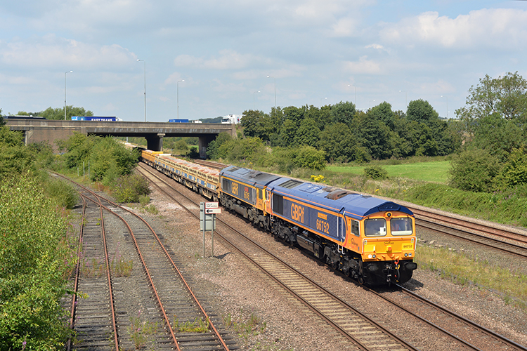 MainlineDiesels.net - 2014-07-29 - [GB] GBRf 66752 has entered service