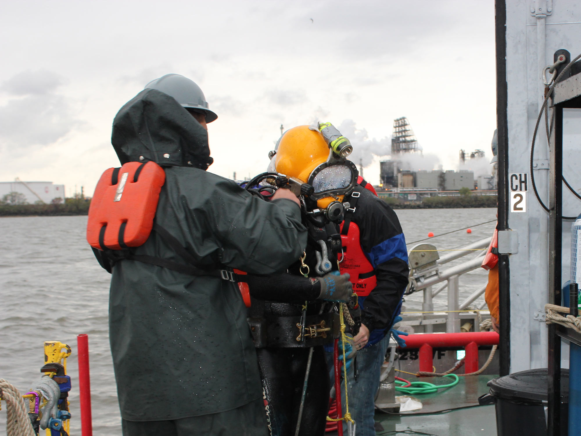 Commercial Diving & Marine Construction Mainstream Commercial Diving