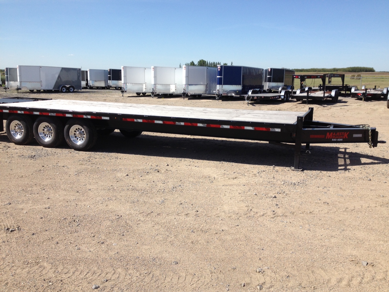 Majestik H370 24ft Highboy with 5ft Beaver Tail (Flip up Ramps