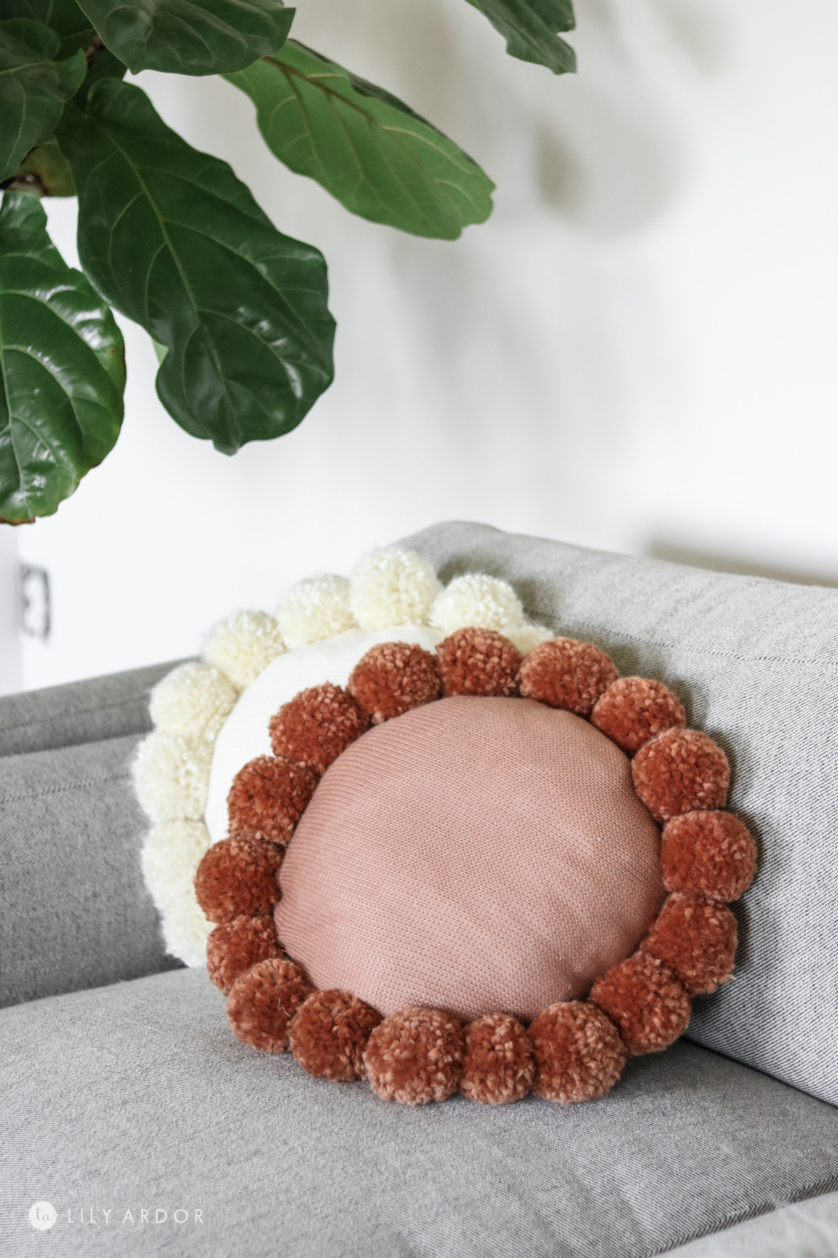 9 Now Ideas to Make Cute Couch Pillows Make and Takes