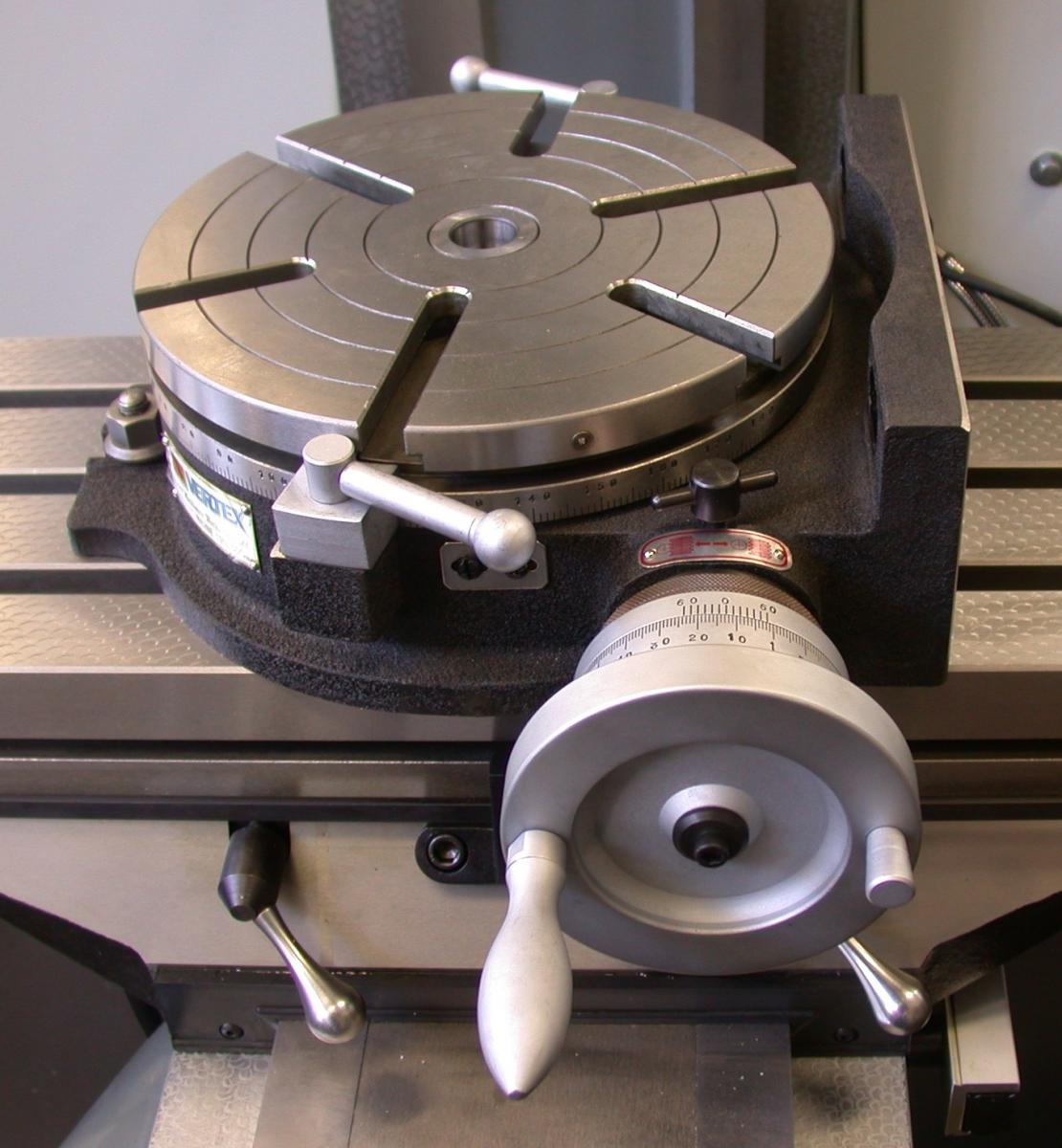 Rotary table with 3jaw chuck MakeHaven