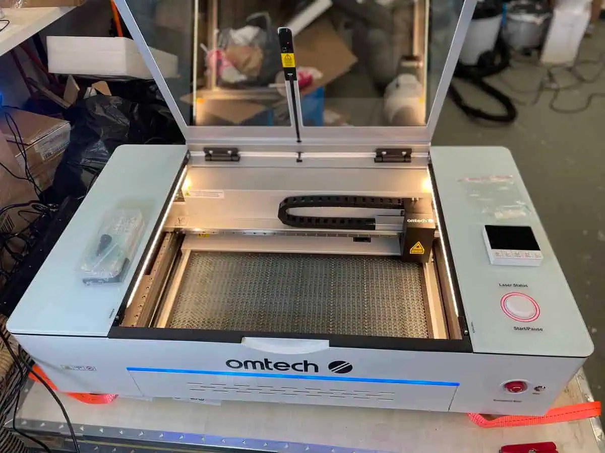 OMTech Polar 350 CO2 50W Laser Review – Maker Hacks