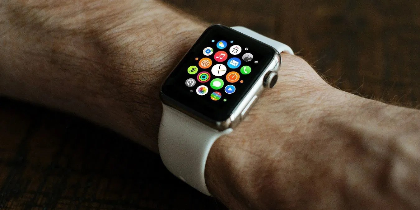 7 of the Best Apple Watch Face Apps Make Tech Easier