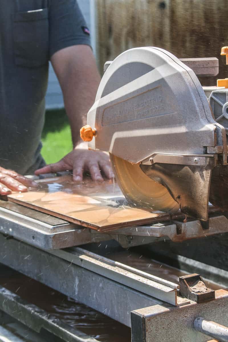 How To Use A Wet Saw To Cut Tile (For Beginners!) Making Manzanita