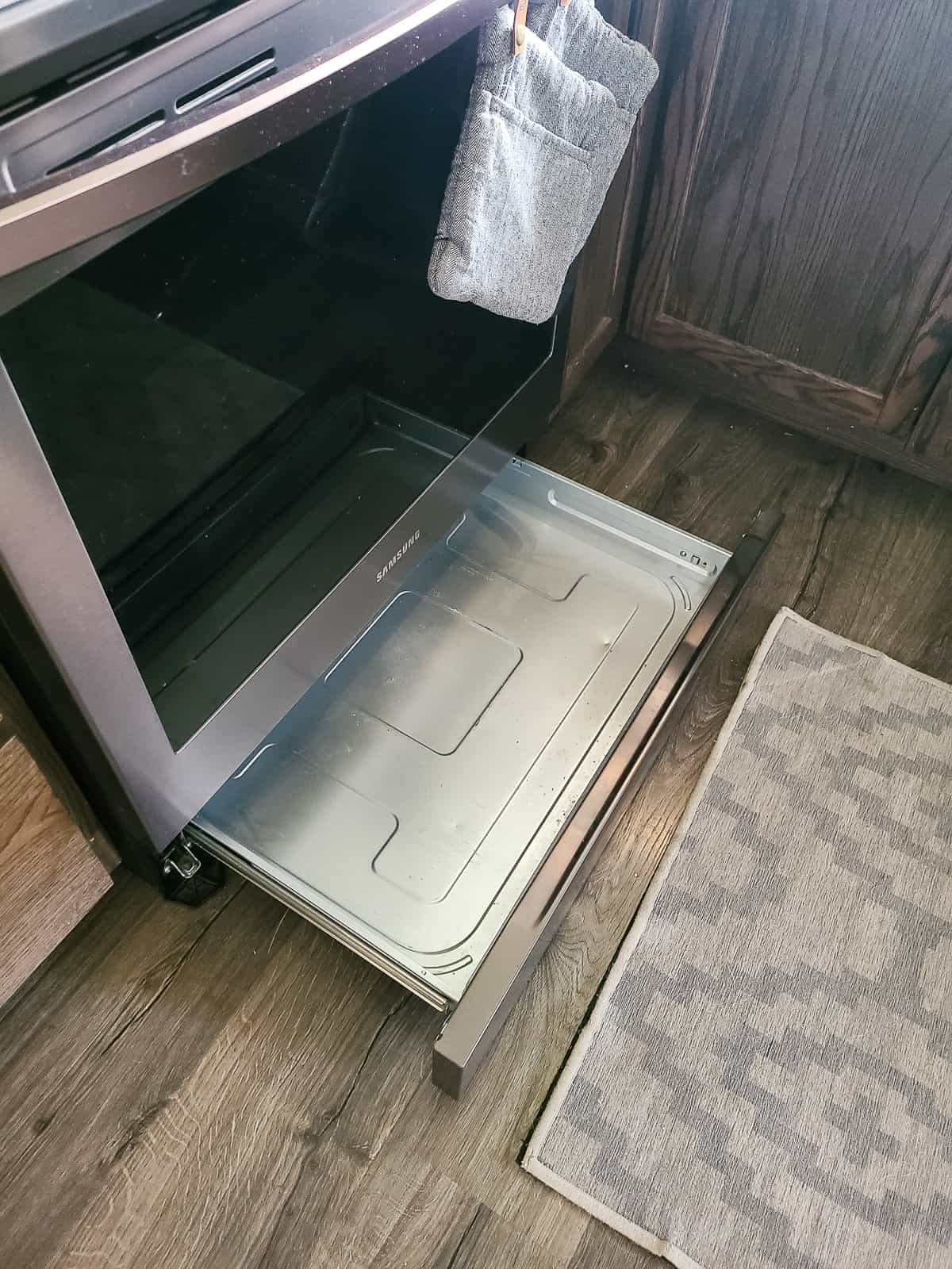 How To Clean A Gas Oven Deep Clean Guide Making Manzanita