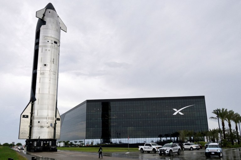 Cancelled Starship test flight deepens doubts over Musk’s Mars and Moon dreams