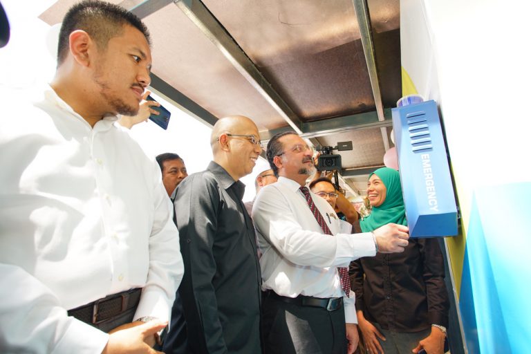Edotco Smart Bus Shelter in Penang comes with Wifi Hotspot