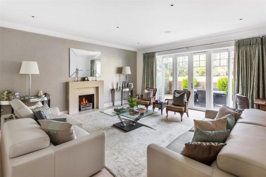 Heath Ridge Green, Cobham, Surrey KT11 Malcolm Jenkins Associates