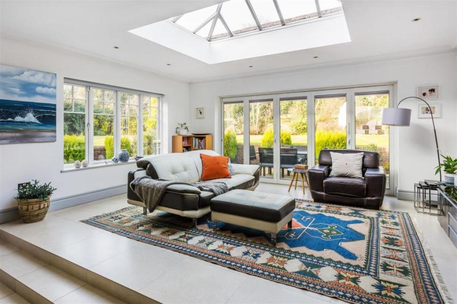 Heath Ridge Green, Cobham, Surrey KT11 Malcolm Jenkins Associates