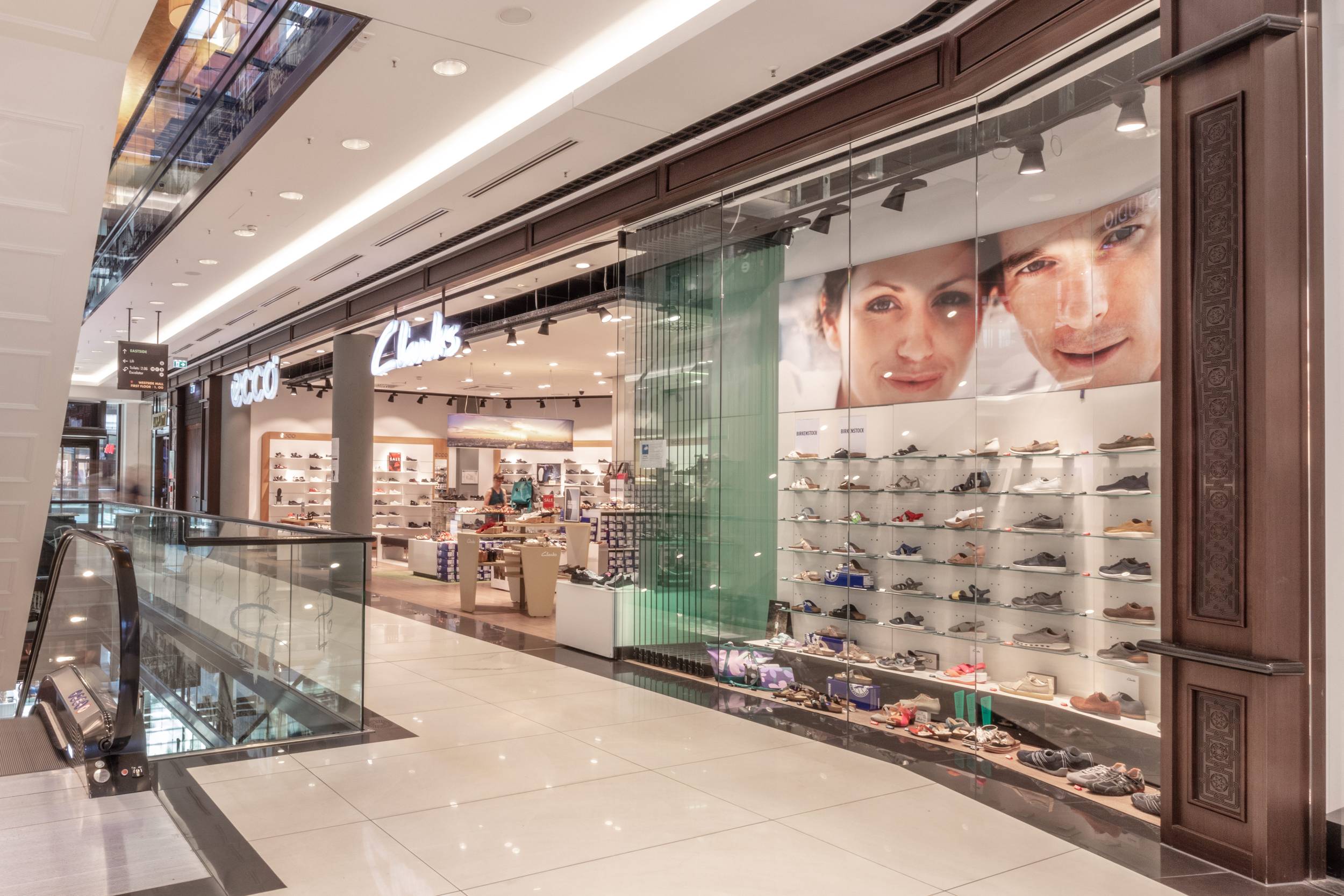 Mall of Berlin Einkaufen am Leipziger Platz in Berlin Mitte Clarks Ecco