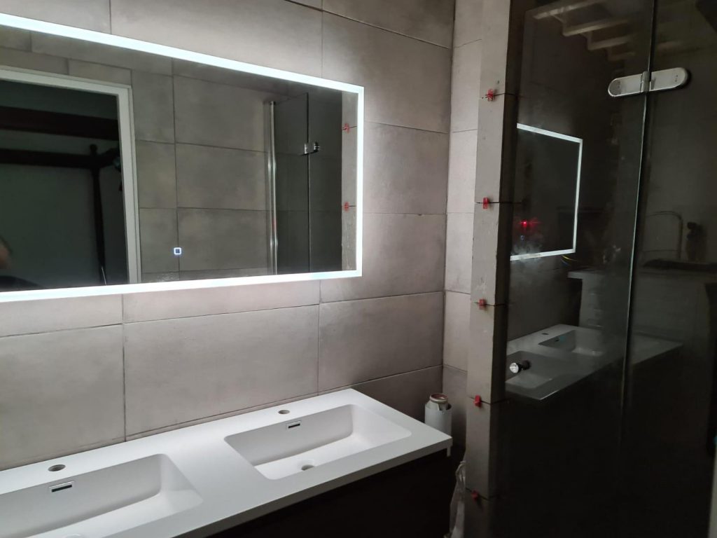 Bekijk dan de verschillende afgeronde. Na een aantal jaren kan de beugel toch. Badkamer renovatie voor en na foto's ter inspiratie