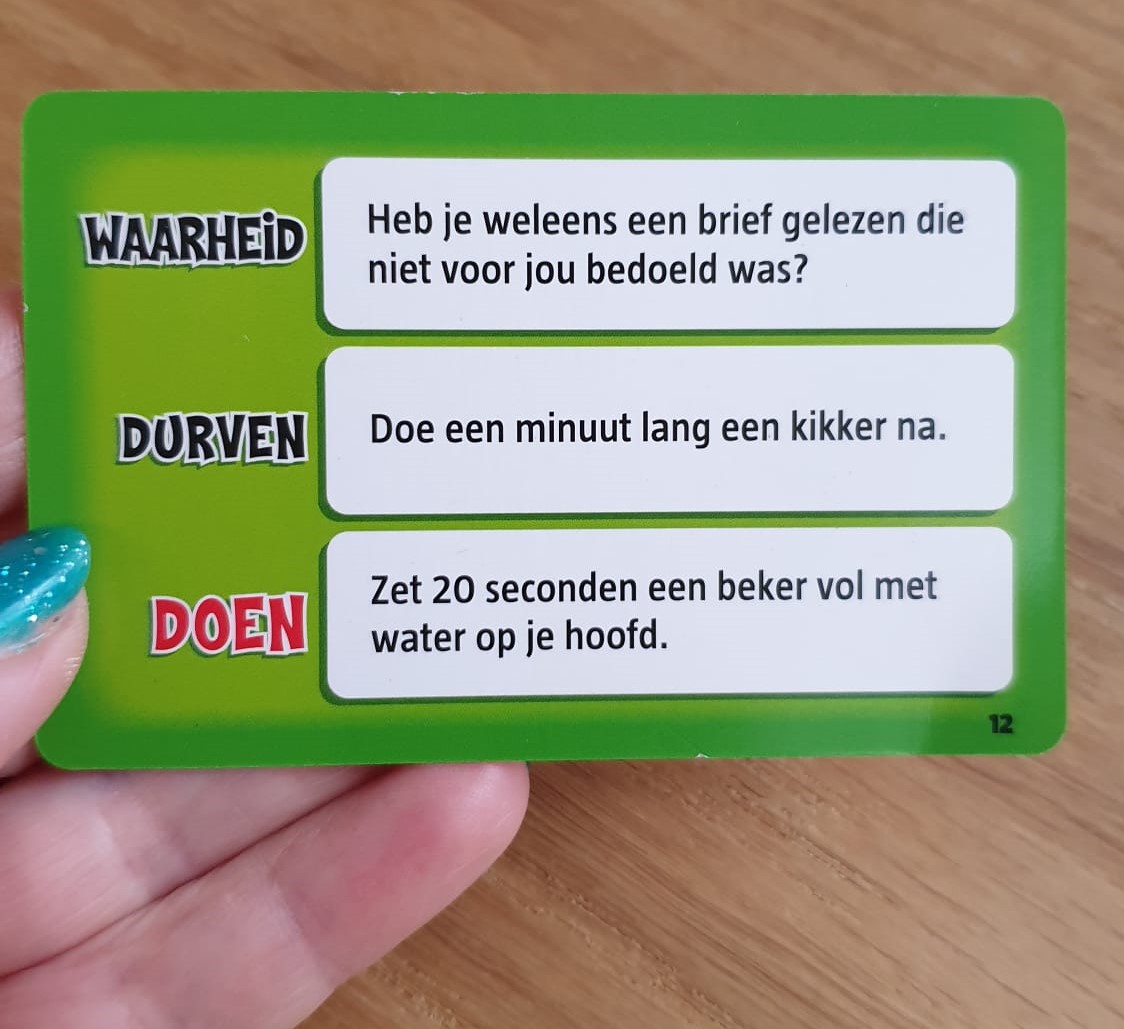 In Een Handomdraai - Een Spel Met Waarheid Durven Doen -