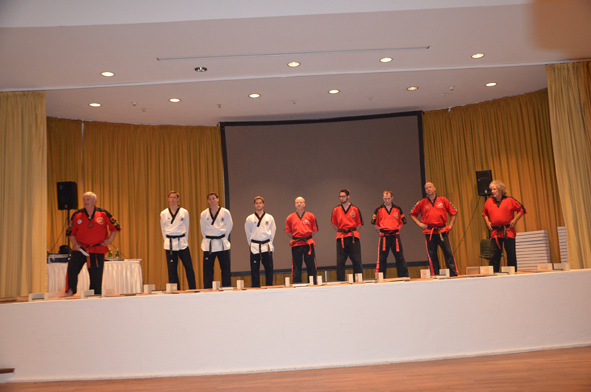 Kampfkunst Show Gehlen Team International Trainingsinstitut für