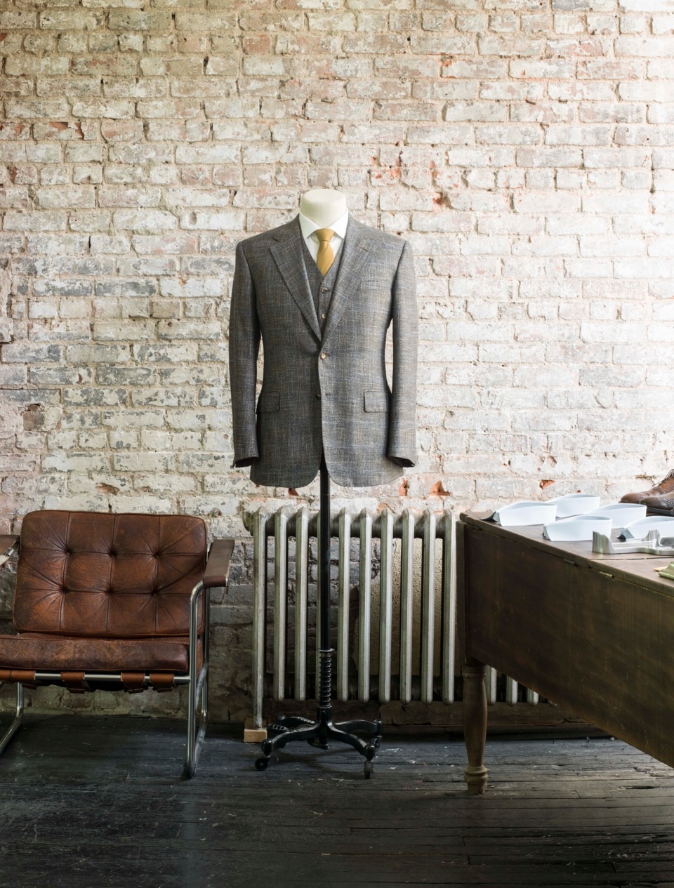 Suits & Barber Spot MANCODE STYLE