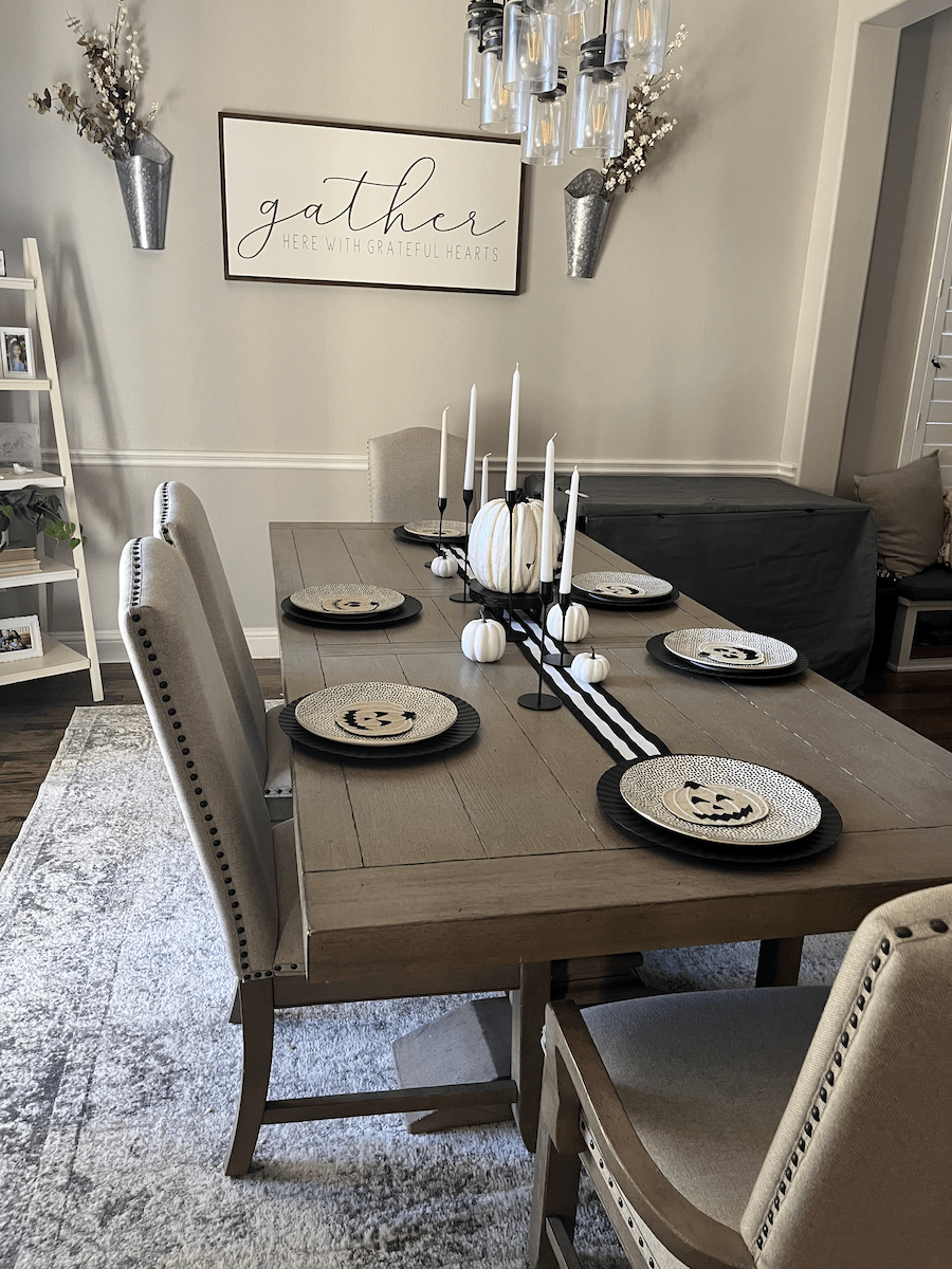 dining_table Mandi Moore