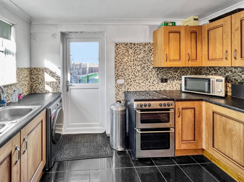 Wilberforce Way, Gravesend, Kent, DA12, 2 bedroom, SemiDetached