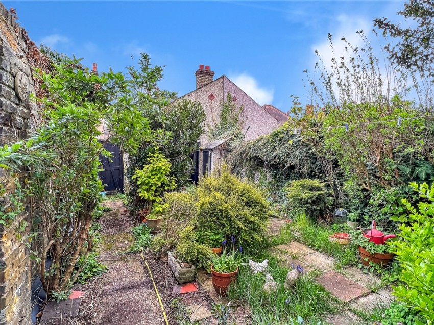 Portland Avenue, Gravesend, Kent, DA12, 2 bedroom, SemiDetached Bungalow