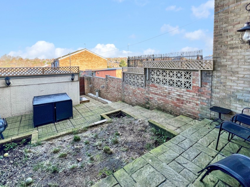 Mackenzie Way, Gravesend, Kent, DA12 5UH, 2 bedroom, Terraced