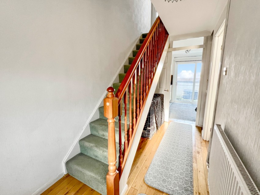 Mackenzie Way, Gravesend, Kent, DA12 5UH, 2 bedroom, Terraced