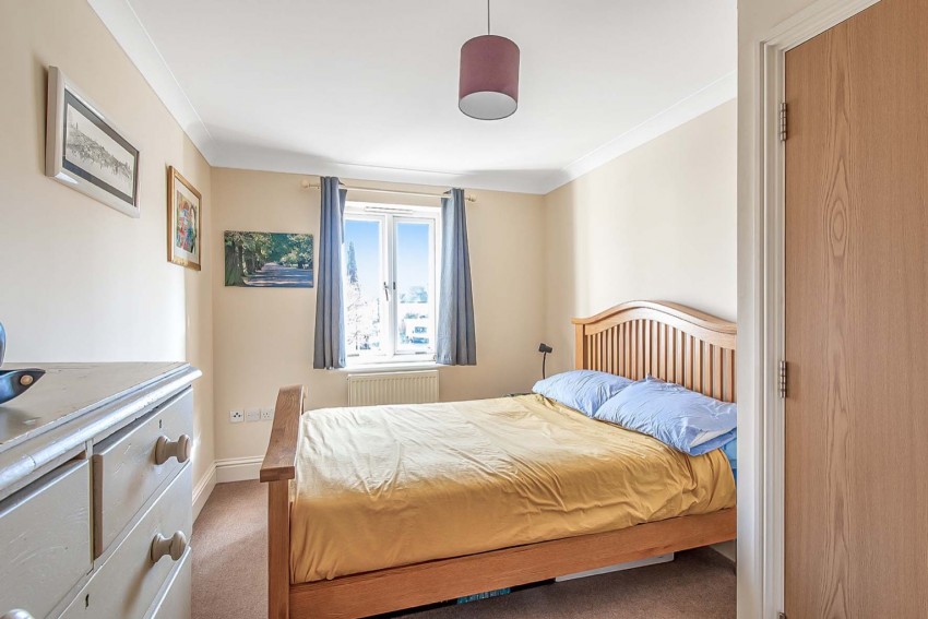 St James's Place, Lennox Road, Gravesend, DA11, 2 bedroom, Apartment