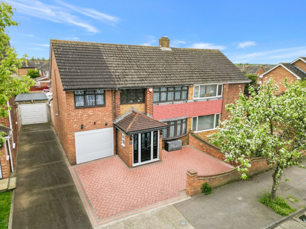 Astra Drive, Gravesend, Kent, DA12, 4 bedroom, SemiDetached