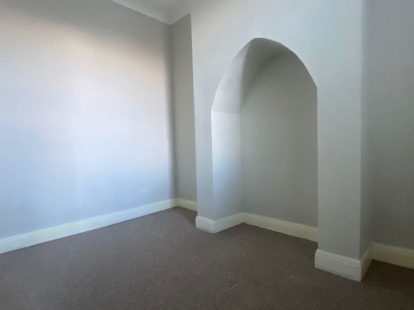 Albion Road, Gravesend, Kent, DA12 2SR, 1 bedroom, Apartment