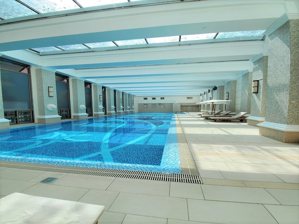 Taipei Xinyi spacious apartment for rent5 BD & Swimming Pool