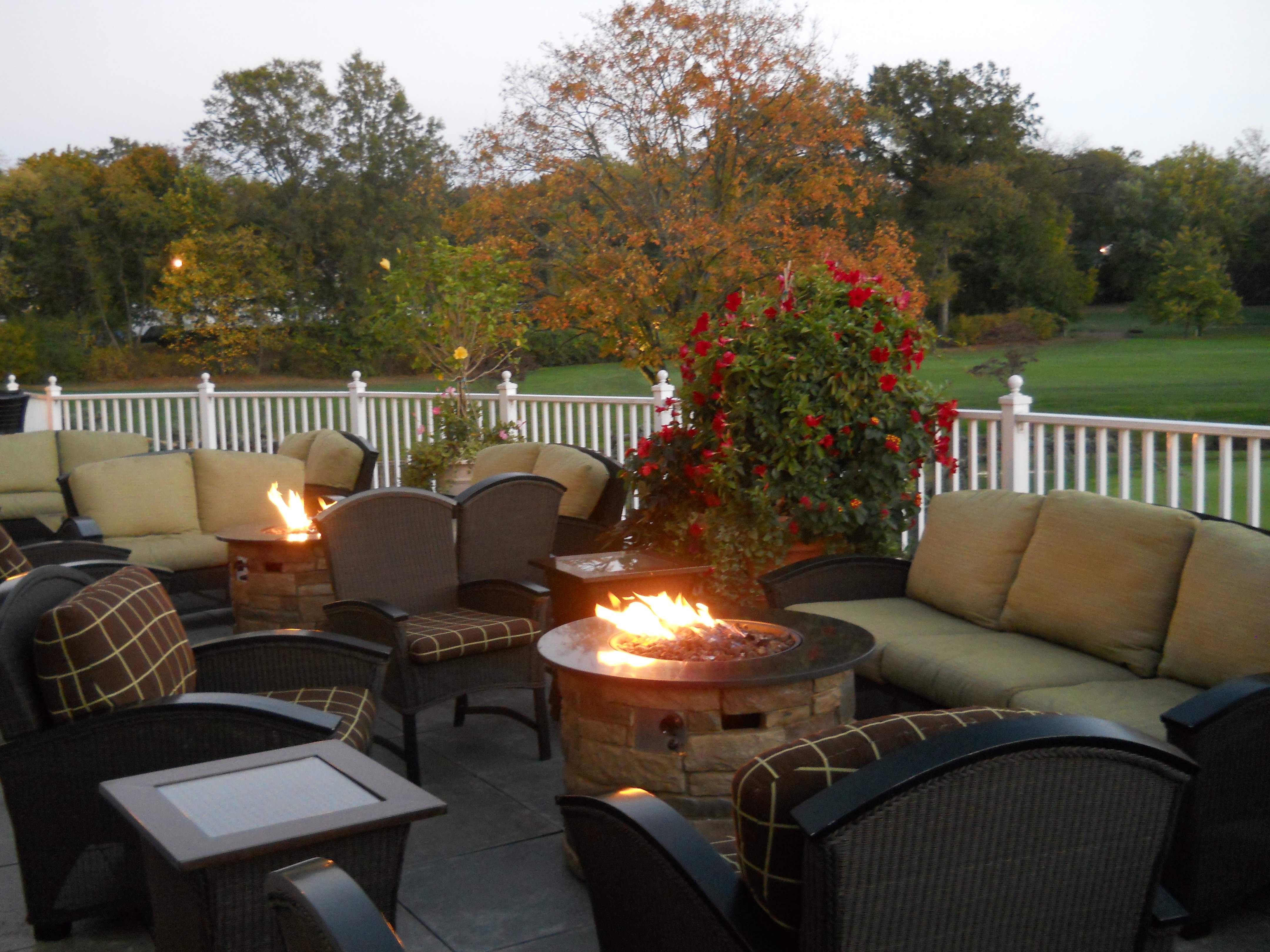 Maplewood Country Club Golf, Tennis, Pool & Dining. Caterings