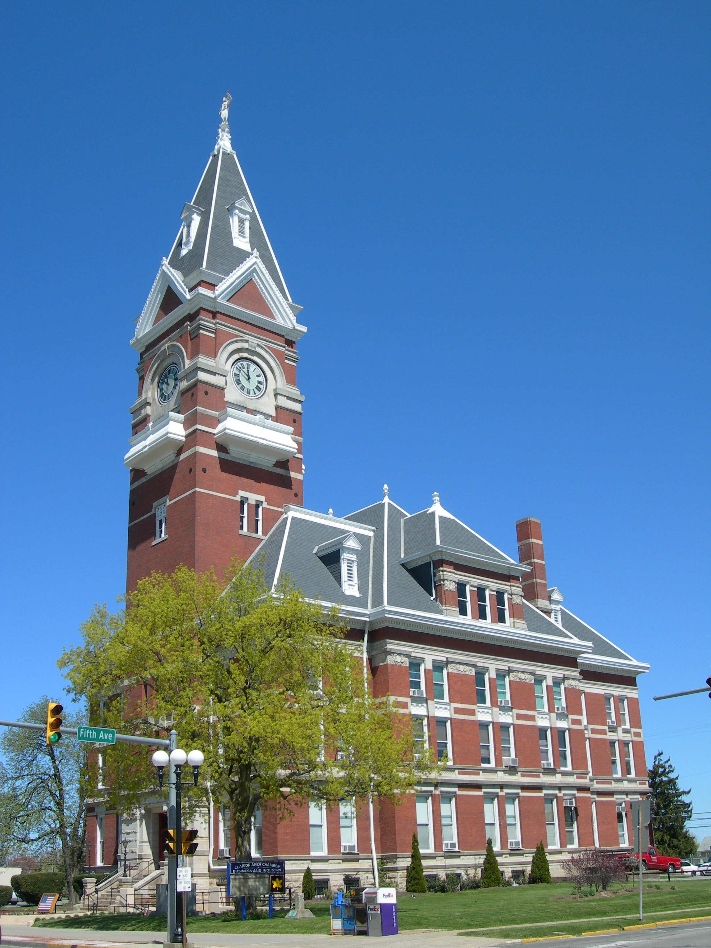 COURTHOUSES on Pinterest Iowa, Texas and Corvallis Oregon