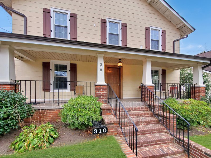 310 Echols Street Unit B Greenville, SC 29601 Marchant Property