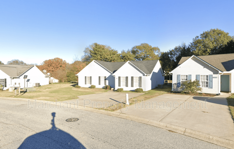 125 Perigon Court Greenville, SC 29607 Marchant Property Management, LLC