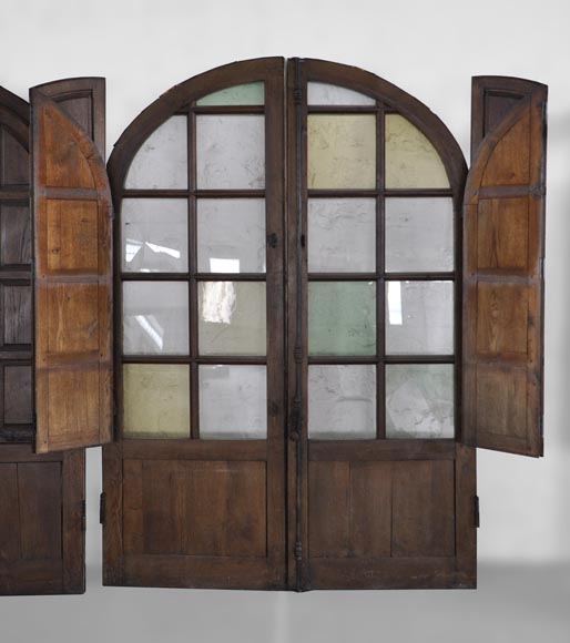 Important pair of doors in oak with flaps Doors