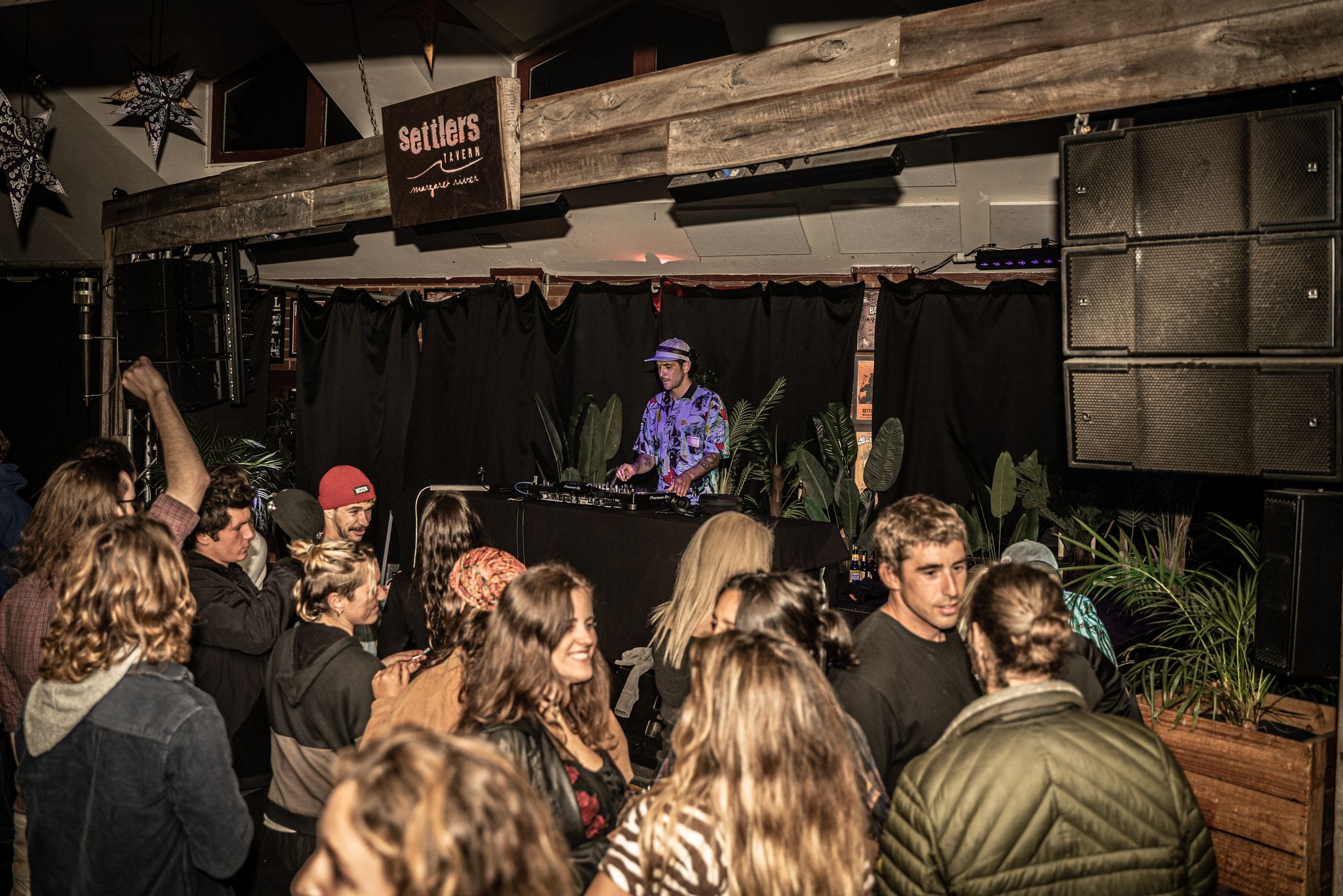 Crooked Brook at Settlers Tavern The Margaret River Region