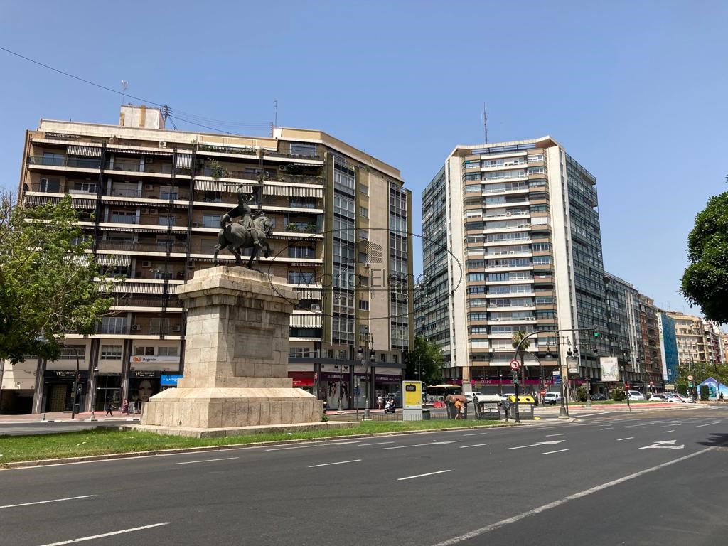 Venta de Piso en VALENCIA ZONA PLAZA ESPAÑA REF 521901 María Elena