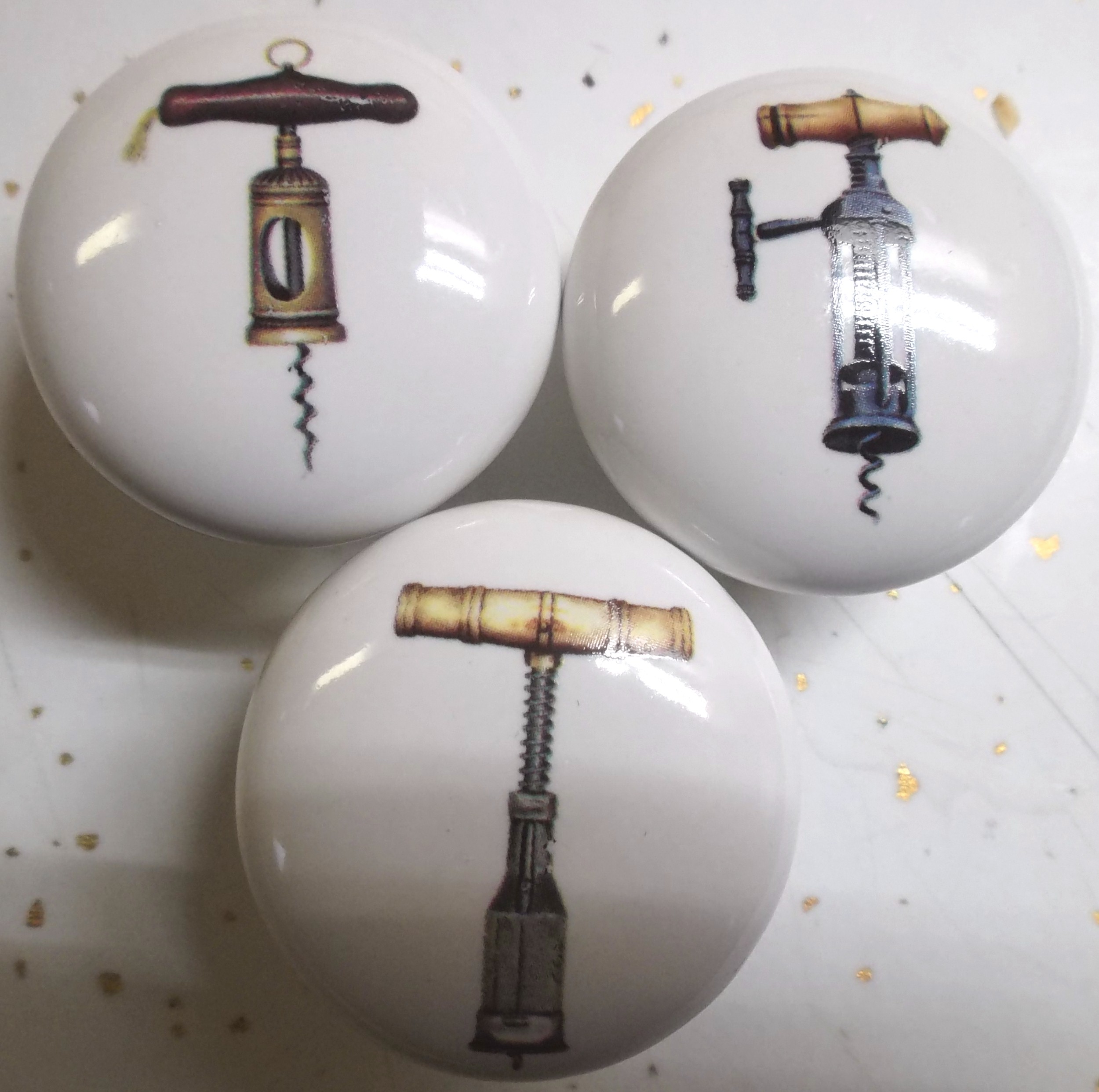 Inexpensive quality Knobs with assorted images chefs cupcakes