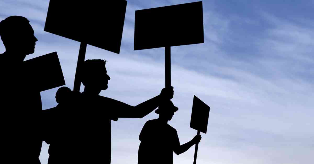 Local Residents Rally Against Shipbreaking Operation In Union Bay