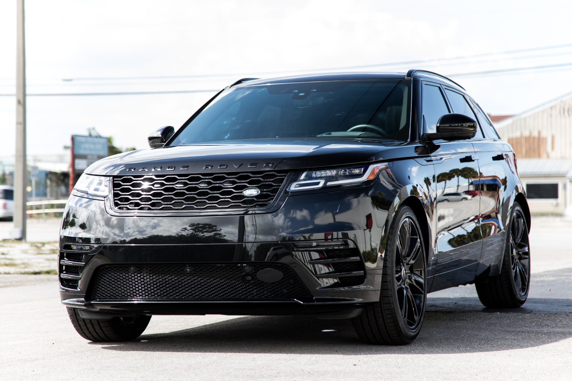 Used 2018 Land Rover Range Rover Velar P380 RDynamic HSE For Sale