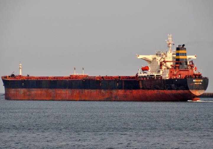 Capesize bulk carrier Robusto ran aground in Alexandria Port Maritime