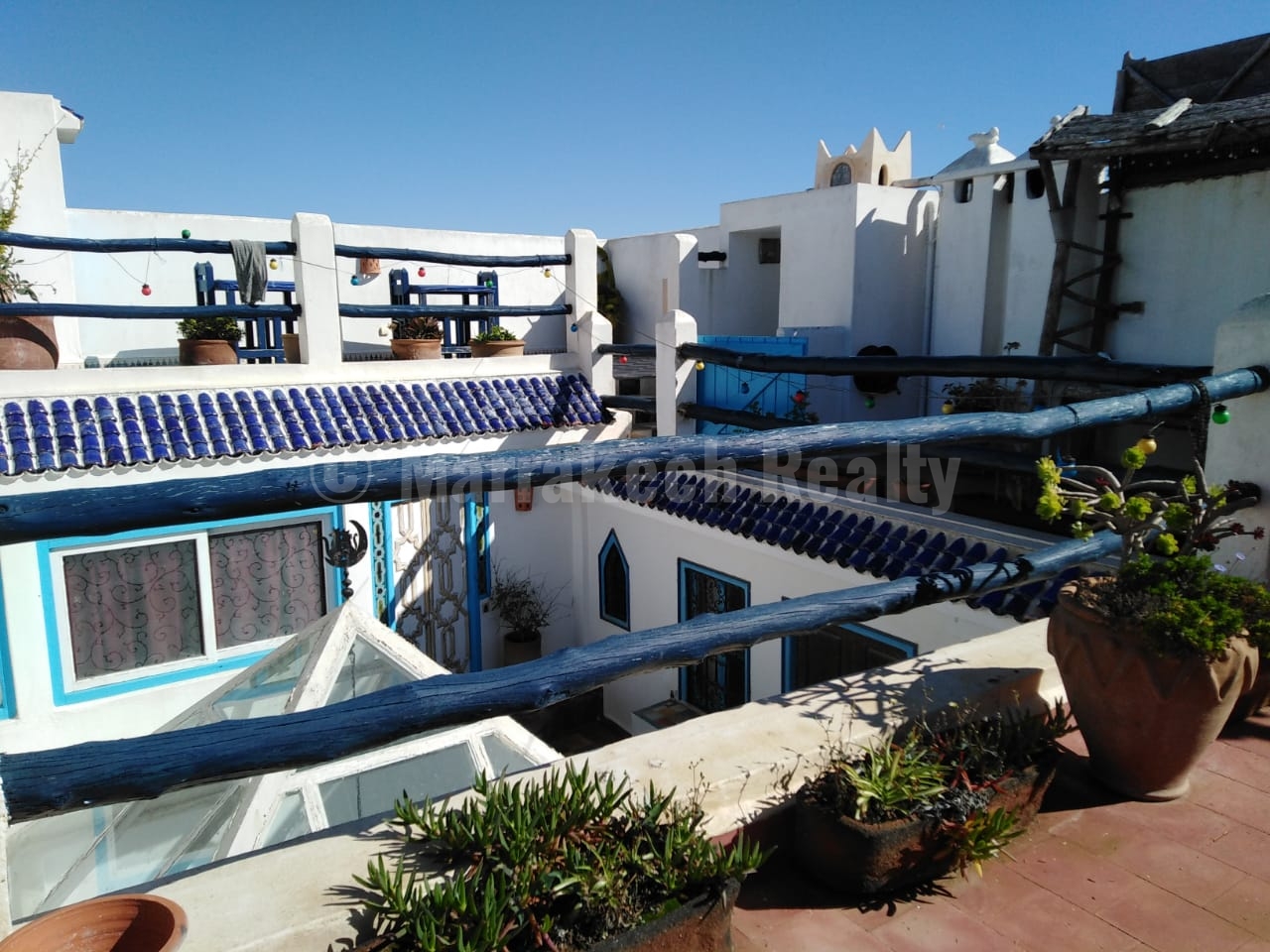 Sweet 6 bedroom GuestHouse Riad in the Medina just up for sale