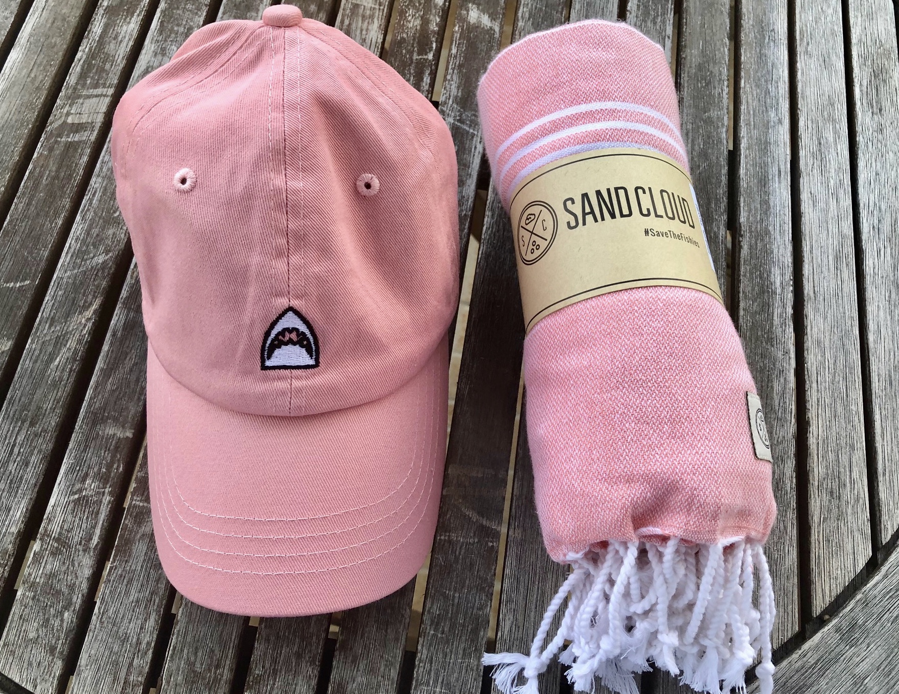 Beach towel and hat giveway Marshmallows & Margaritas