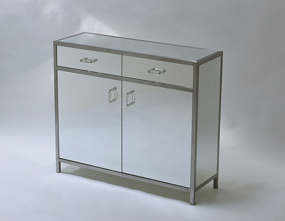 Martel Design & Fabrication Furniture Displays Mirrored