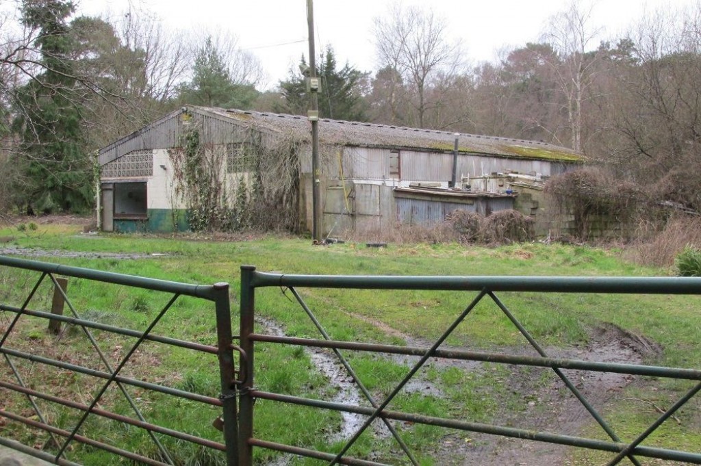 Finchampstead, Wokingham, Land