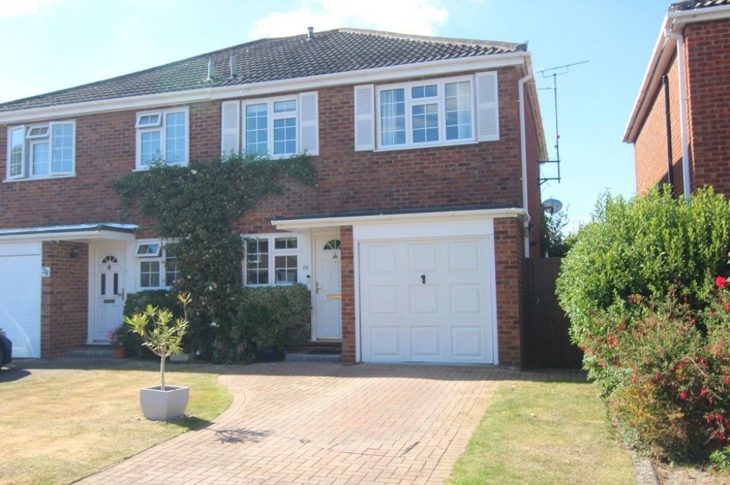 Summerfield Close, Wokingham, 3 bedroom, SemiDetached