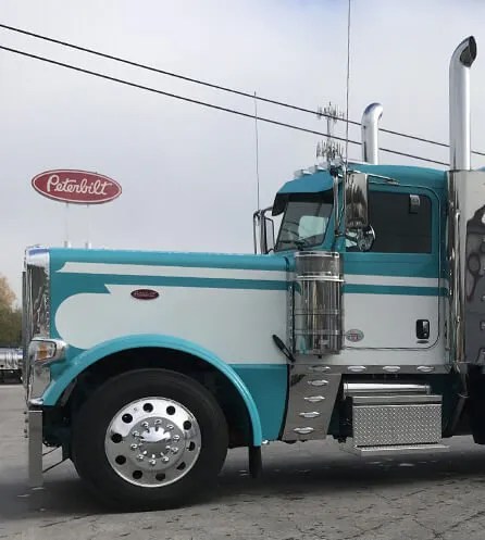 Martin's Peterbilt - A Full Line Up of Peterbilt Trucks Since 1965 - Home