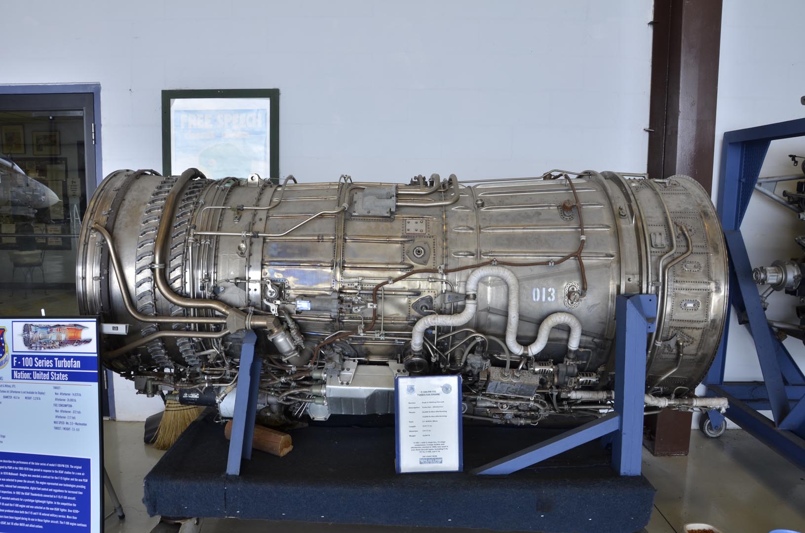 Pratt & Whitney F100