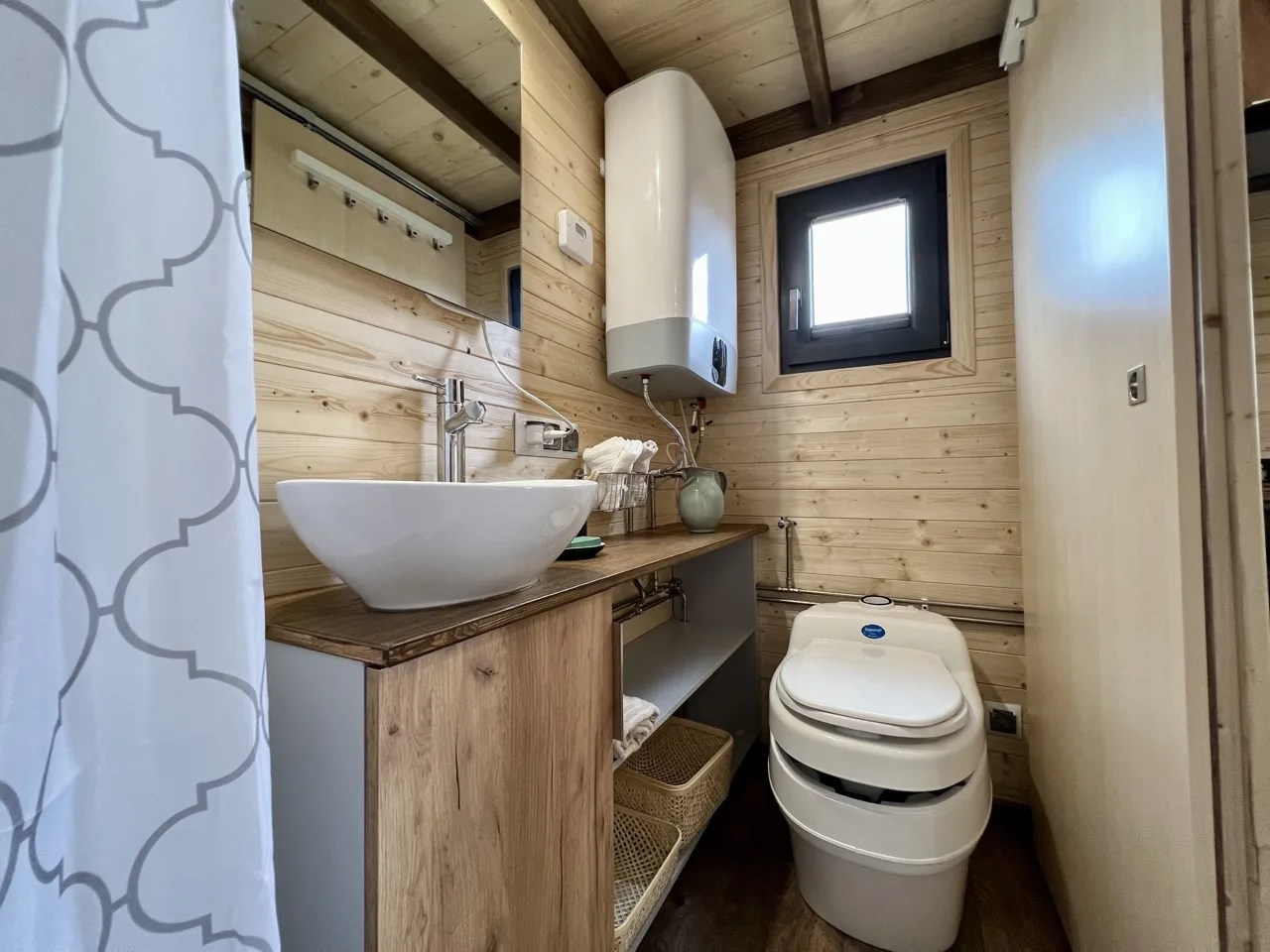 Porto model tiny house Mary Beker