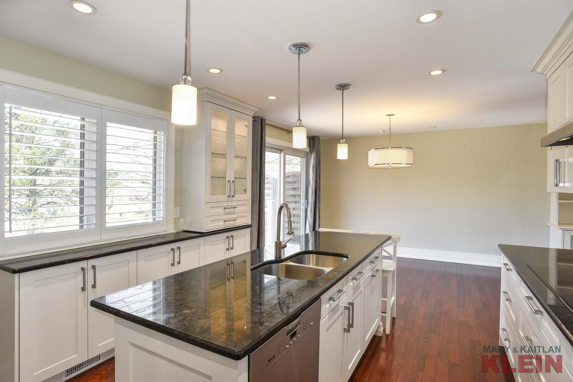 Schomberg 2 Bedroom Bungalow for Sale w/ In Law Suite KLEIN